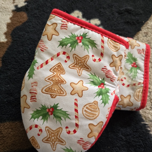 Christmas ovenmitts, new - Picture 4 of 5